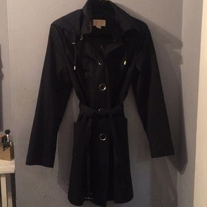 Michael Kors Chic Rain Trench